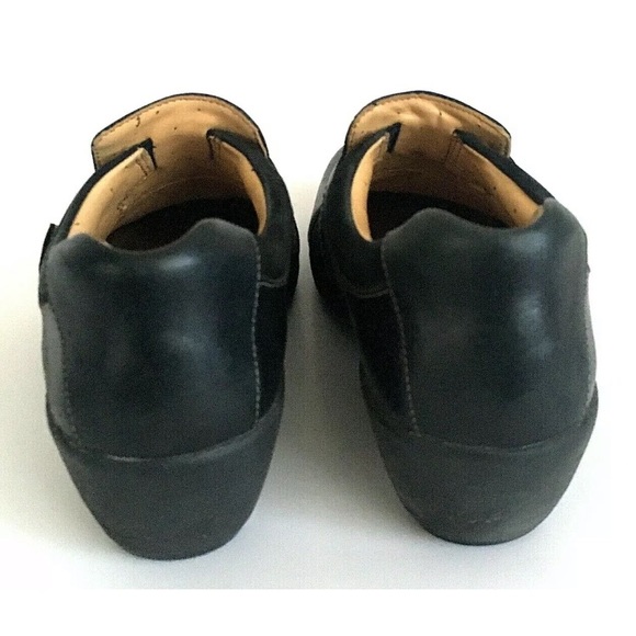 Clarks Unstructured Un Loop Black Leather Loafers - Picture 3 of 4